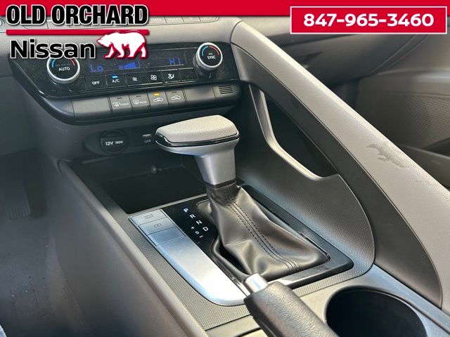 2024 Hyundai Elantra SEL Sedan