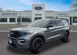 2022 Ford Explorer ST SUV