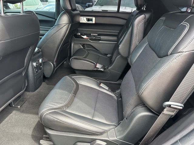 2022 Ford Explorer ST SUV