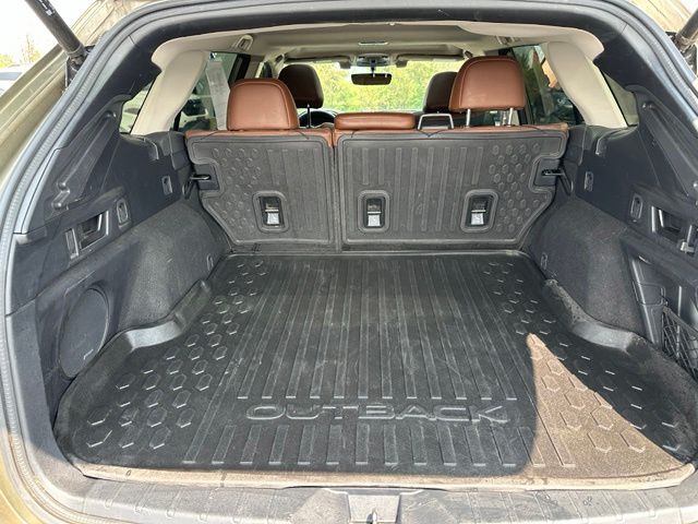 2020 Subaru Outback Touring SUV