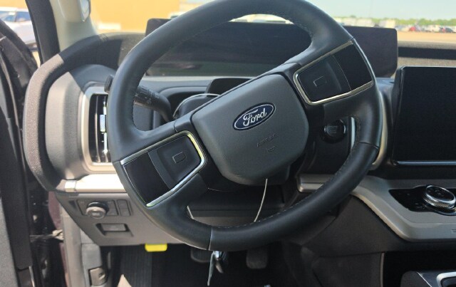 2025 Ford Expedition Active SUV