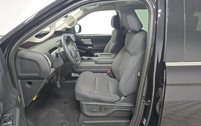 2025 Ford Expedition Active SUV
