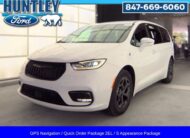 2022 Chrysler Pacifica Hybrid Touring L Van Passenger Van