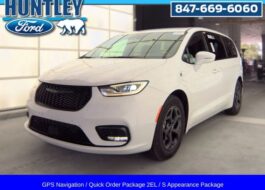2022 Chrysler Pacifica Hybrid Touring L Van Passenger Van