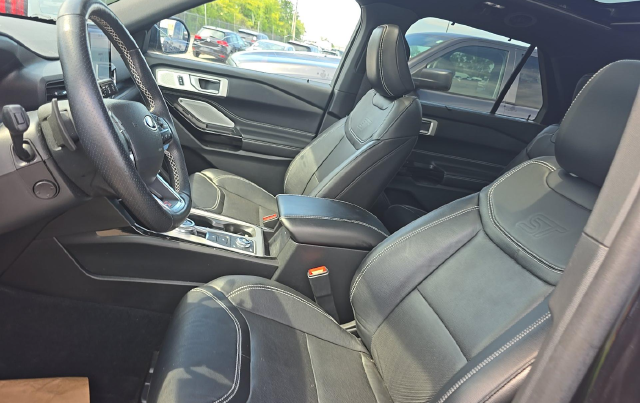 2023 Ford Explorer ST SUV