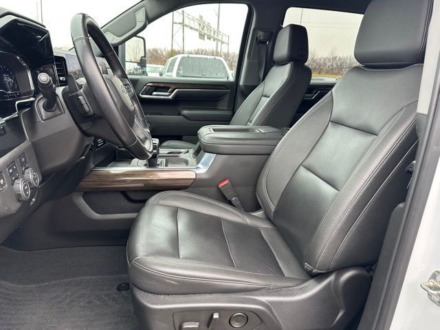 2022 Chevrolet Silverado 1500 LT Trail Boss Truck Crew Cab
