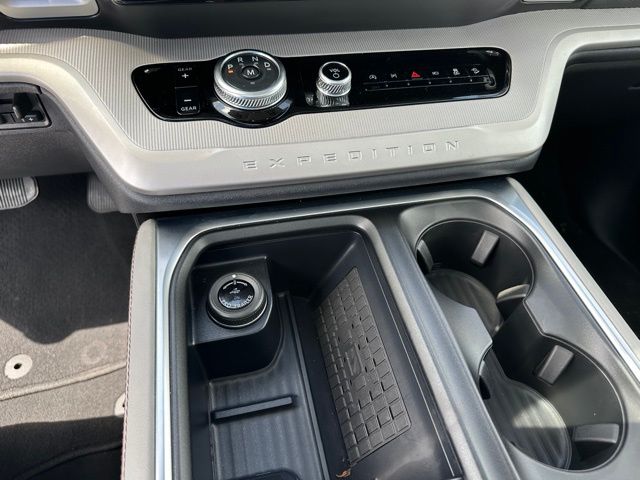 2025 Ford Expedition Active SUV