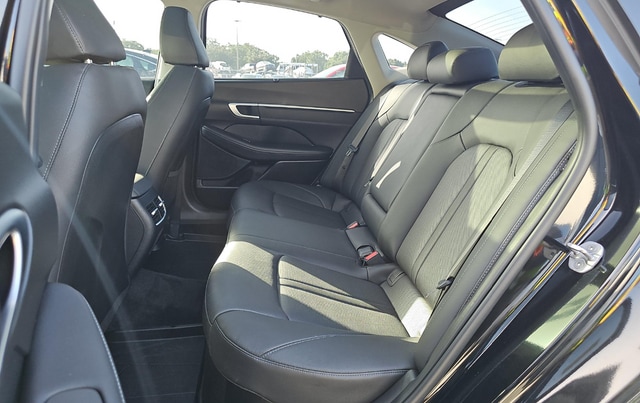 2025 Hyundai Sonata Hybrid Limited Sedan