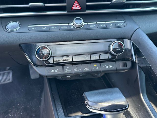 2023 Hyundai Elantra HEV Limited Sedan