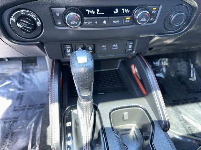 2023 Nissan Frontier PRO-4X Truck Crew Cab