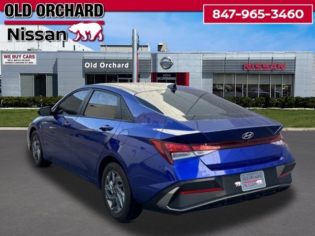 2024 Hyundai Elantra SEL Sedan