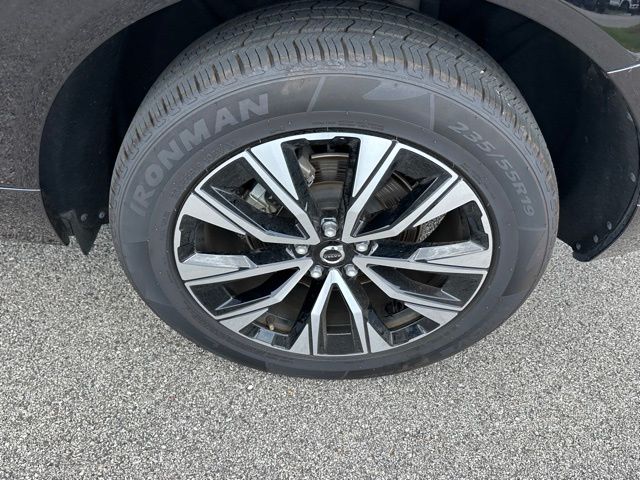 2025 Volvo XC60 B5 Core SUV