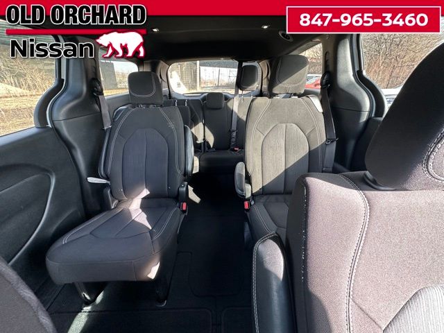 2024 Chrysler Pacifica Touring Van Passenger Van