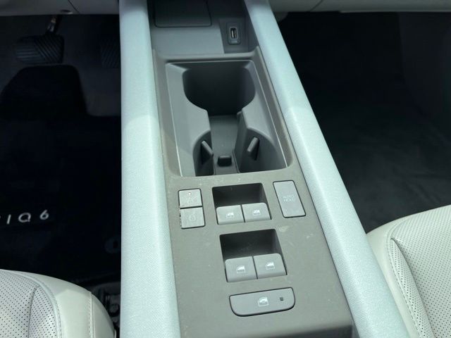2024 Hyundai IONIQ 6 SEL Sedan